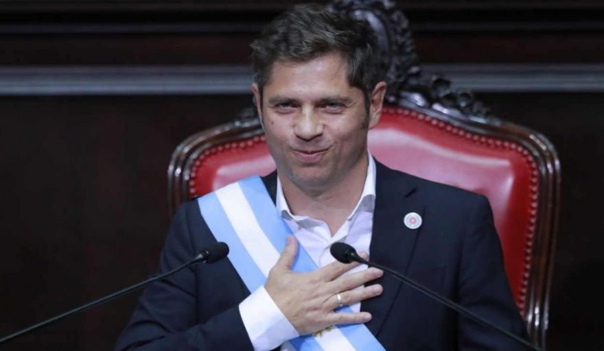 "En la legislatura, no de espaldas" Kicillof sigue pinchando a Milei y festejo la aprobación de sus leyes