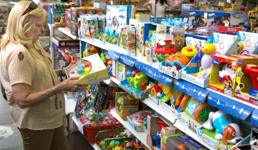 Un Papá Noel inflacionario: las ventas de Navidad cayeron 2,8%