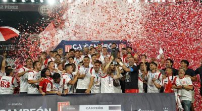 Estudiantes sacó a la venta la remera del campeón