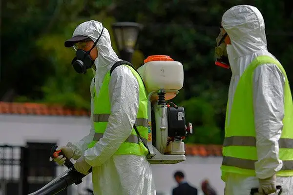 Fumigación en distintos puntos de la ciudad