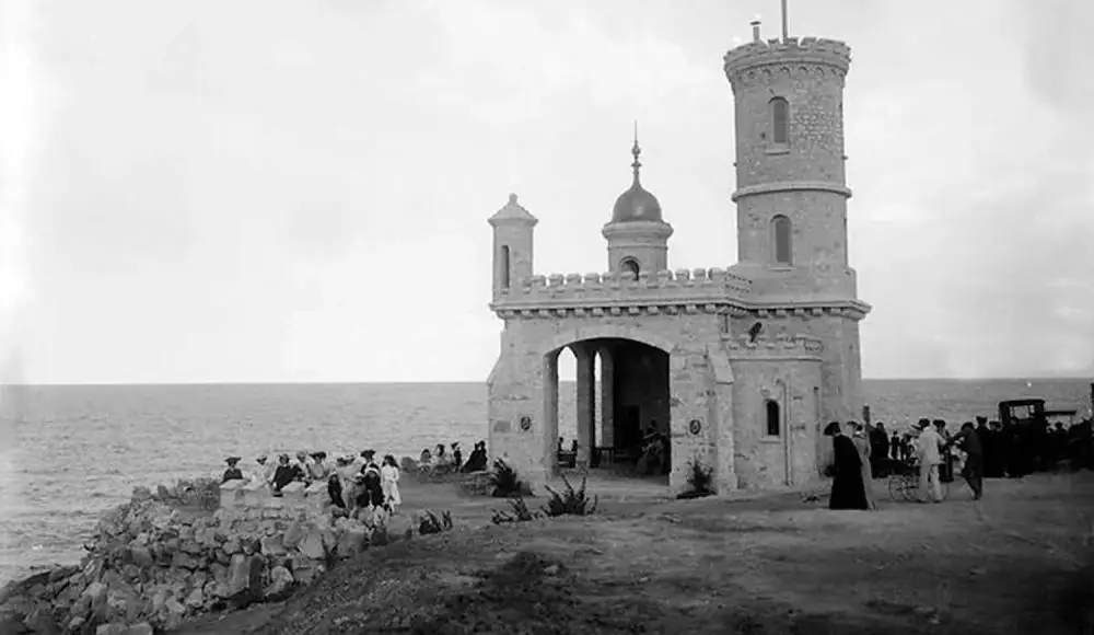 La historia del Torreón del Monje, el emblema marplatense que no pierde vigencia