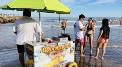 Mira cuanto te cuesta comer un choclo, un paty o tomar un licuado en las playas de Mar del Plata