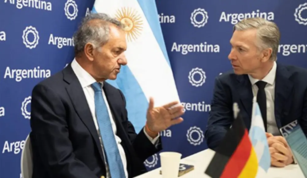 Scioli impulsa inversiones en Alemania para el turismo en Argentina