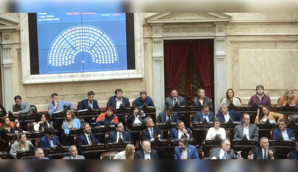 Gritos, tensión y debate en una sesión maratónica en el Congreso de la Nación