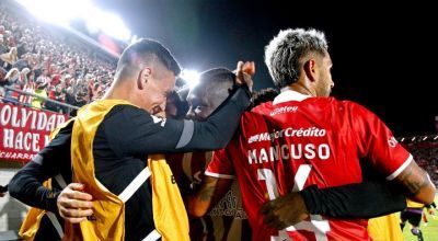 Estudiantes dió vuelta el partido y rompió un nuevo récord en la historia de la Libertadores