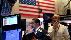 Wall Street busca estabilizarse en medio de la turbulencia financiera