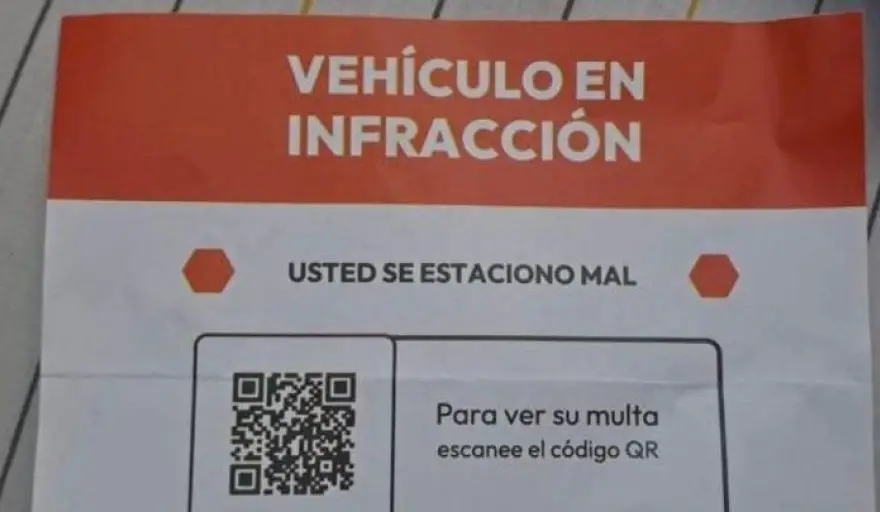 Estafa de multas con código QR: conocé cómo son las obleas oficiales en La Plata