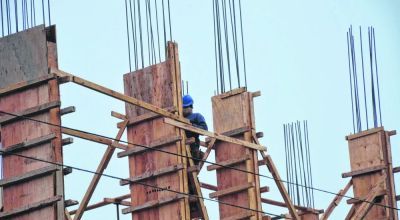 Denuncian estafa inmobiliaria en La Plata con un edificio en pleno centro: nunca se terminaron